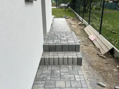 Fasáda a zámková dlažba Ľubica, obrázok 14