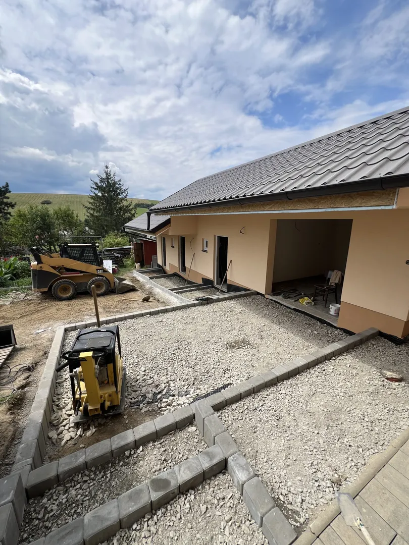 Výstavba menšieho objektu Ľubotín - obrázok 8