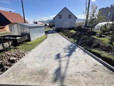 Zámková dlažba a plot Poloma, obrázok 4