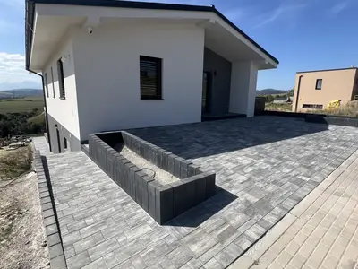 Zámková dlažba a palisády - Stará Lubovňa