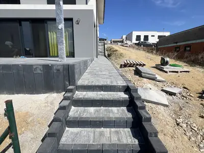Zámková dlažba a palisády - Stará Lubovňa, obrázok 7